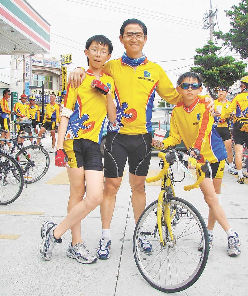 【中國時報】李萬吉攻鐵人三項如經營企業：「鐵人三項與經營企業