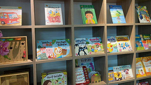幼教到小學，跨入教科書領域